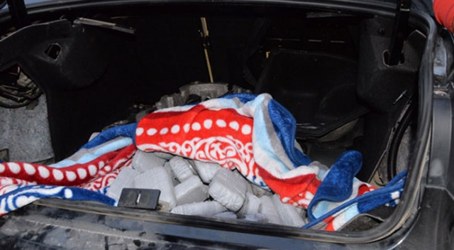 Açığa alınan polisin aracında 40 kilo eroin ele geçirildi