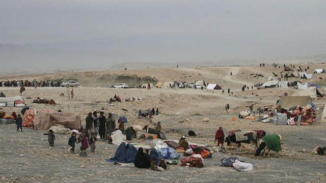 Afganistan&#039;da 9 bin aile DEAŞ-Taliban çatışmasından kaçtı