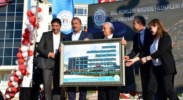 Bakan Çavuşoğlu, Alanya’da üniversite açılısına katıldı