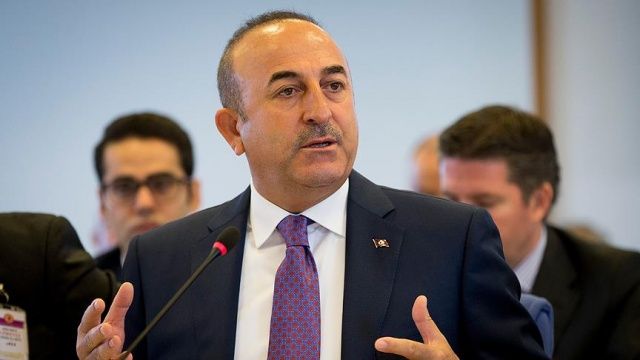 Bakan Çavuşoğlu: Trump, YPG&#039;ye silah verilmeyeceğini söyledi