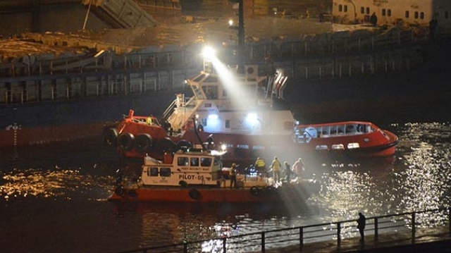 Balıkesir&#039;de otomobil denize düştü: 1 ölü