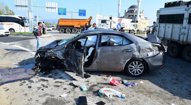 Bursa&#039;da feci kaza, kadın sürücü öldü