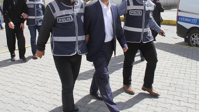 İstanbul merkezli FETÖ/PDY operasyonu: Çok sayıda kişi tutuklandı