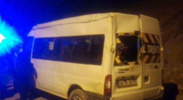 Kahramanmaraş&#039;ta öğrenci servisi devrildi: 15 yaralı