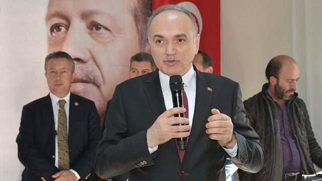 Özlü: Biz durursak, AK Parti durursa, Türkiye durur