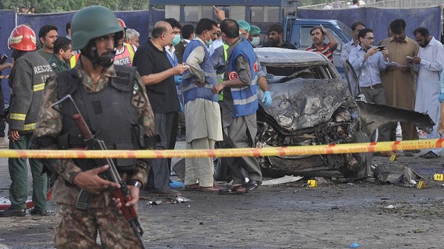 Pakistan&#039;da intihar saldırısında 3 kişi hayatını kaybetti