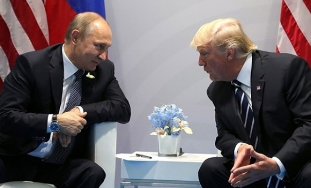 Putin ile Trump&#039;tan kritik görüşme