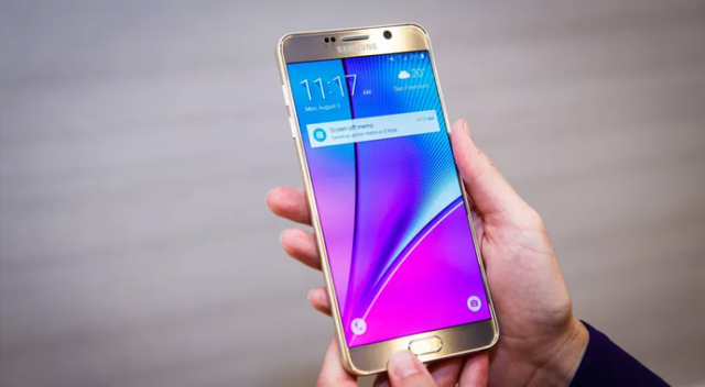 Samsung Galaxy Note 5&#039;e Android güncellemesi geldi