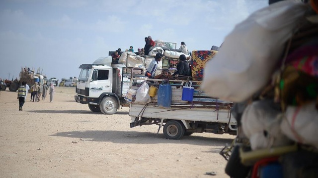 Terör örgütü PYD, 4 bin Iraklı mülteciyi sürgün etti