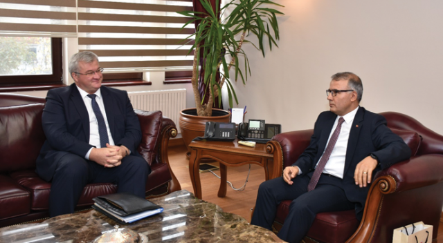 Ukrayna Büyükelçisi&#039;nden Vali Vekili Yenidoğan’a ziyaret