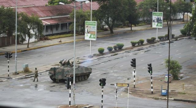 Zimbabve Cumhurbaşkanı ordu tarafından gözaltına alındı