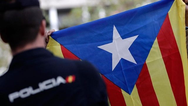 6 Katalan siyasetçi için şartlı tahliye kararı
