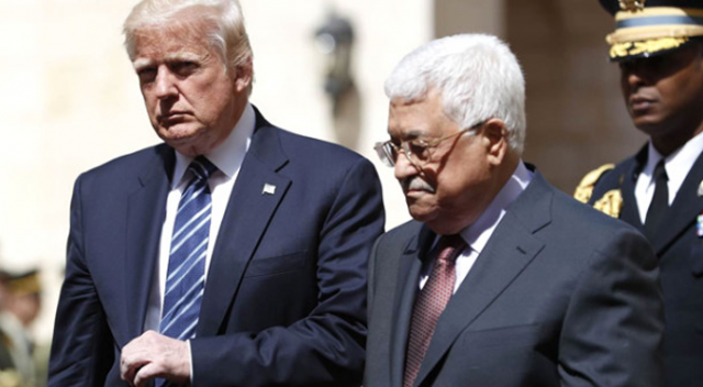 Abbas&#039;a Kudüs &quot;niyetini&quot; açıklayan Trump, görüşmeden hemen sonra geri adım attı