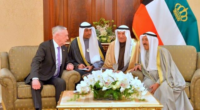 ABD Savunma Bakanı, Kuveyt Emiri ile bir araya geldi