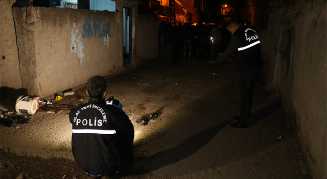 Adana’da evinin avlusunda uğradığı silahlı saldırıda hayatını kaybetti