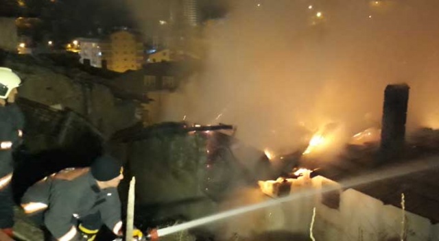 Başkent’te gecekondu mahallesinde yangın paniği