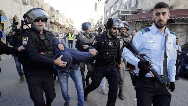 Batı Şeria ve Doğu Kudüs&#039;te 150 Filistinli gözaltına alındı