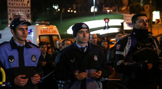 Beşiktaş&#039;taki terör saldırısında şehit olanlar anıldı
