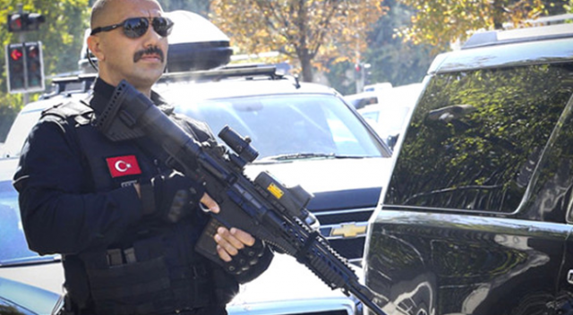 Cumhurbaşkanı Erdoğan&#039;ın korumaları millî tüfeği kullanmaya başladı