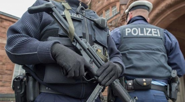 Fransa&#039;da terör saldırısı hazırlığında 2 kişi yakalandı