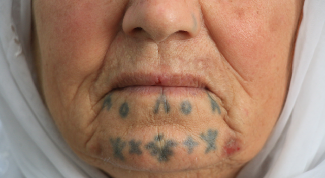 Güneydoğulu kadınlar yüzlerine ne için dövme yaptırdıklarını açıkladı