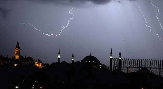 İstanbul için fırtına uyarısı yapıldı! İstanbul 9 Aralık Hava Durumu | Hafta Sonu Hava Nasıl Olacak?