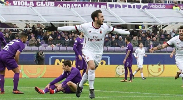 Milan&#039;ı, Fiorentina deplasmanından Hakan Çalhanoğlu çıkardı