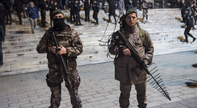 Taksim Meydanı&#039;nda drone savarlı önlem