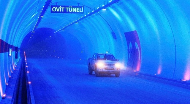 Türkiye&#039;nin en büyük tüneli olan Ovit Tüneli hizmete girdi