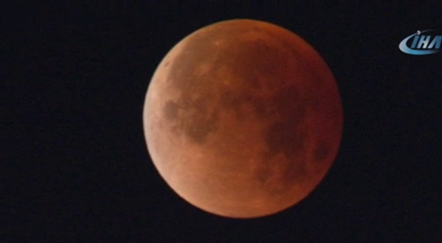 ’Süper Kanlı Mavi Ay Tutulması’ Los Angeles’da izlendi
