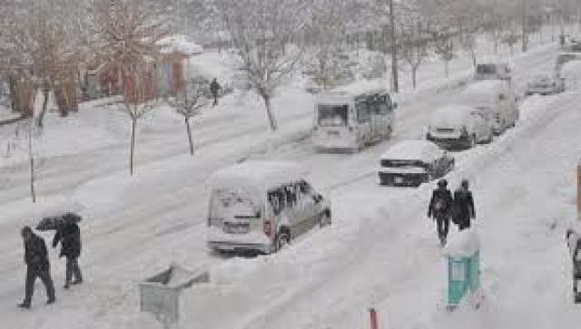 Ankara&#039;ya kar geliyor | 16 Ocak Hava Durumu
