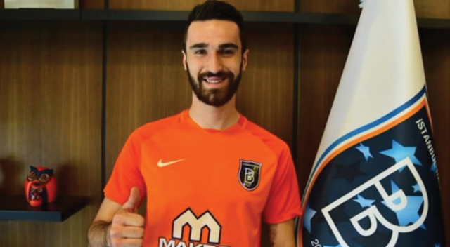 Başakşehir yeni transferini resmen açıkladı!