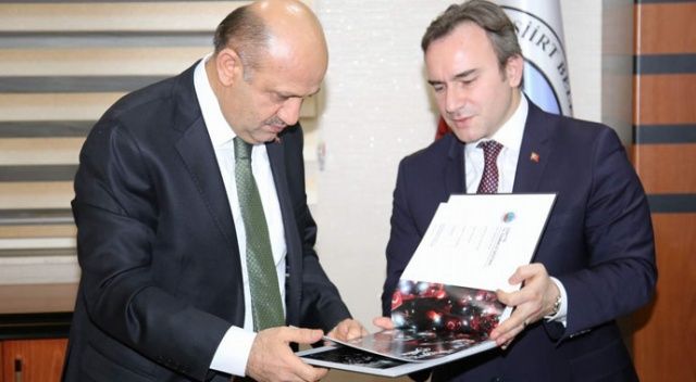 Başbakan Yardımcısı Işık, Siirt Belediyesini ziyaret etti