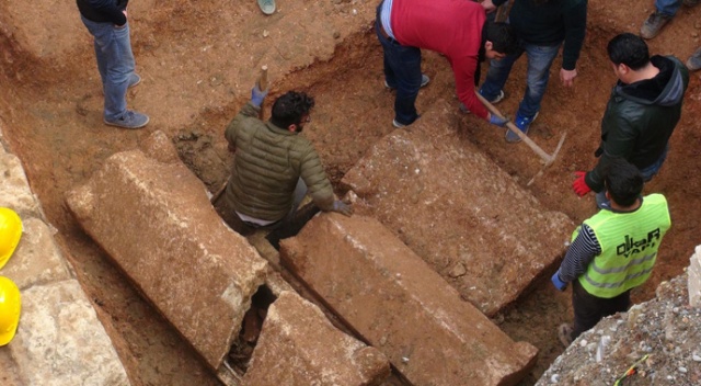 Tarsus’taki kazıda bulunan lahitler boş çıktı