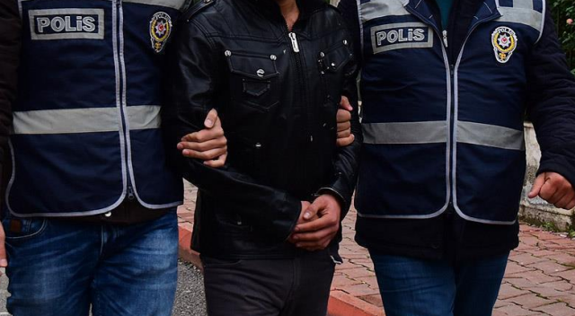 Türk Tabipleri Birliği merkez konseyi üyesi doktorlara gözaltı