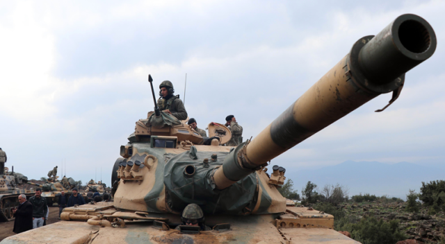 Türk askerleri ÖSO ile tam teçhizat emir bekliyor