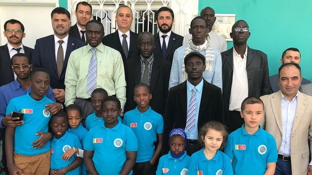 Türkiye&#039;nin Dakar Büyükelçisi Civaner, Maarif okullarını ziyaret etti