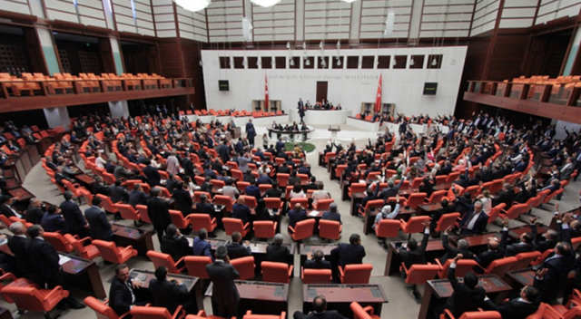 7 OHAL KHK&#039;sı Mecliste kabul edildi