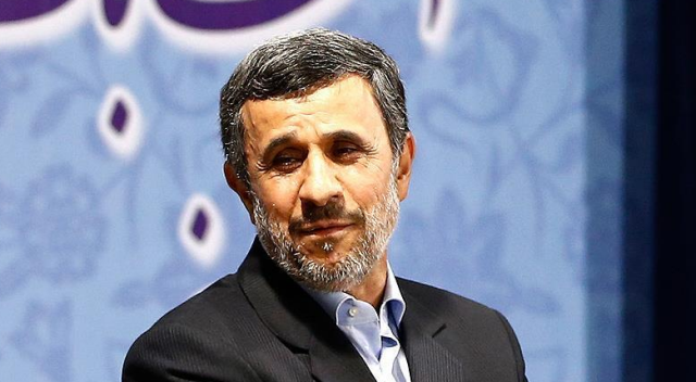 Ahmedinejad&#039;dan Hamaney&#039;e eleştiri