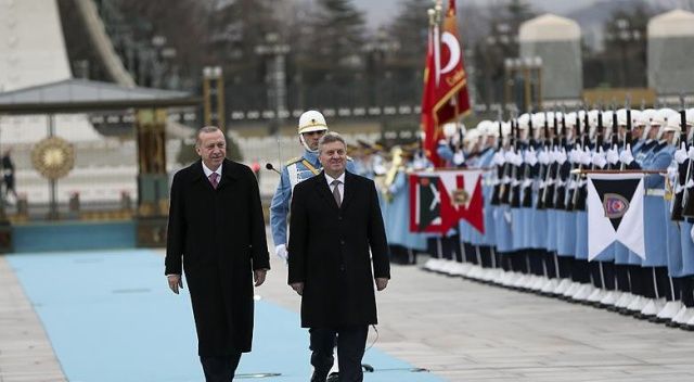 Cumhurbaşkanı Erdoğan, İvanov’u resmi törenle karşıladı
