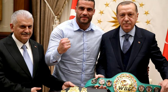 Erdoğan Suriye asıllı boksör Charr&#039;ı kabul etti