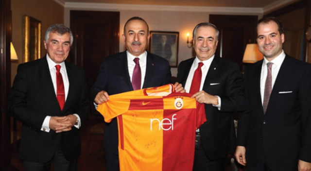 Galatasaray&#039;da Ünal Çeviköz istifa etti