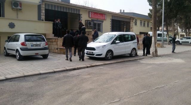 Gaziantep&#039;te bir otomobile kurşun yağdırdılar, 2 kişi öldü