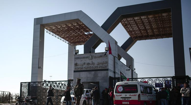 Mısır, Refah Sınır Kapısı&#039;nı kapattı