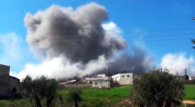 Afrin&#039;de terörist dolu evin havaya uçurulduğu an!