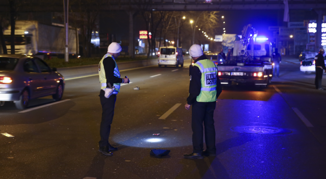 Ankara&#039;da otomobil yayaya çarptı: 1 ölü, 1 yaralı