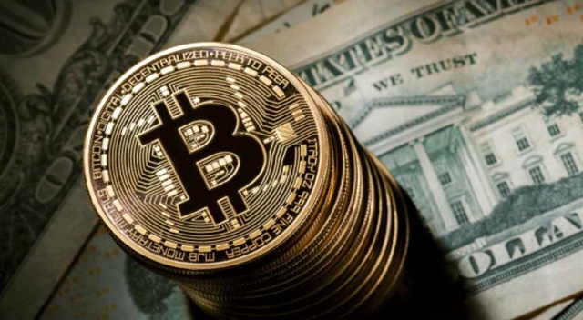 Bitcoin bir anda 700 dolar yükseldi