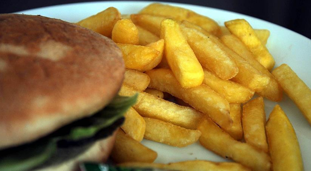 Dışarıda yemek zararlı kimyasallara maruz bırakabiliyor