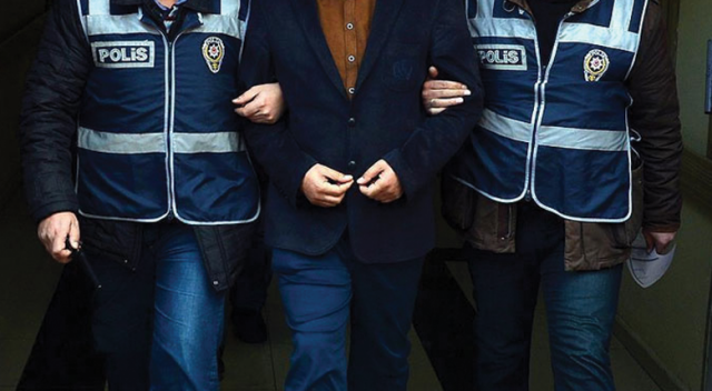 Edirne&#039;de gözaltına alınan 2 Yunan askeri tutuklandı