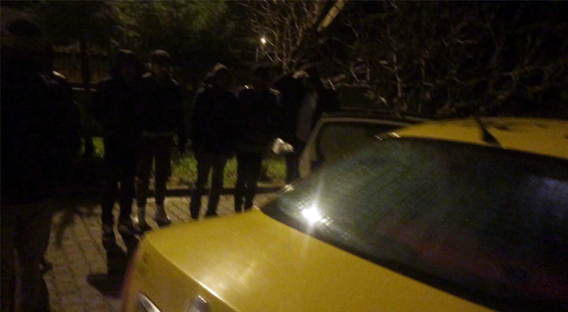 İstanbul&#039;da dört kişilik taksiden 9 mülteci çıktı, polis bile şaştı